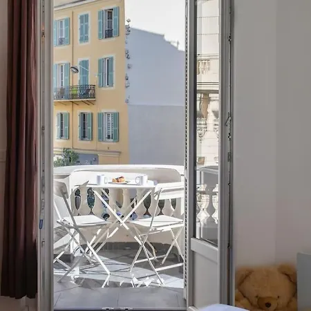 #22 Emma 2bdr Balcony Center Town 2mins Tramway Nice